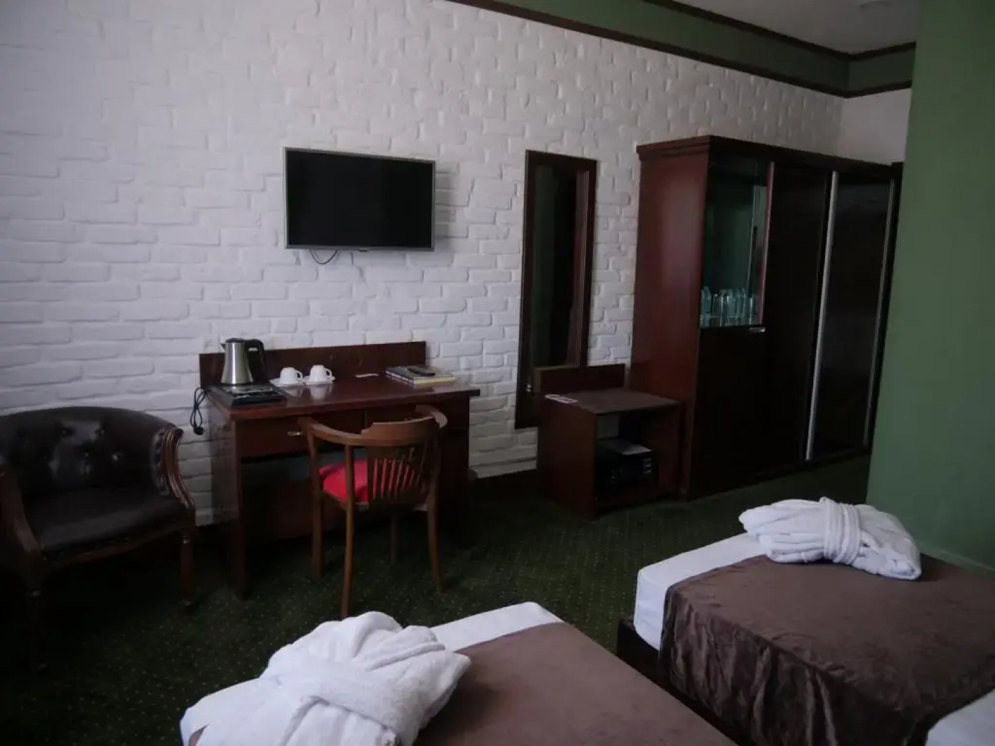 Отель Kesh Palace