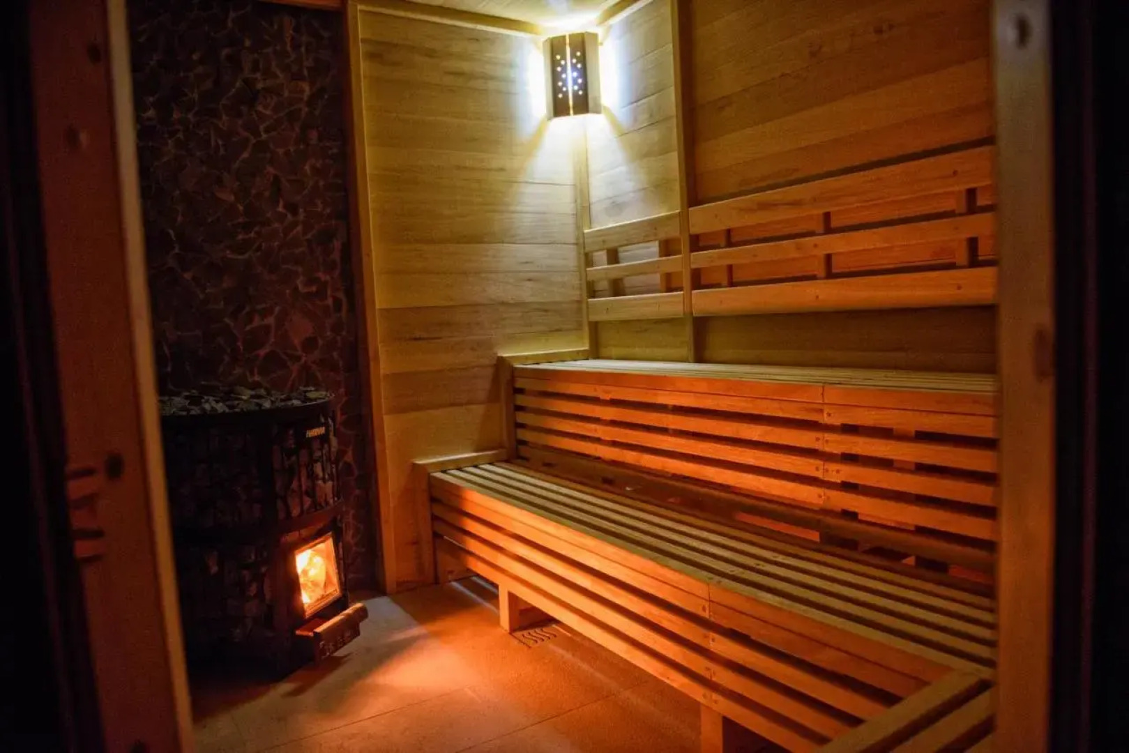 Potcoava Mountain Hideaway