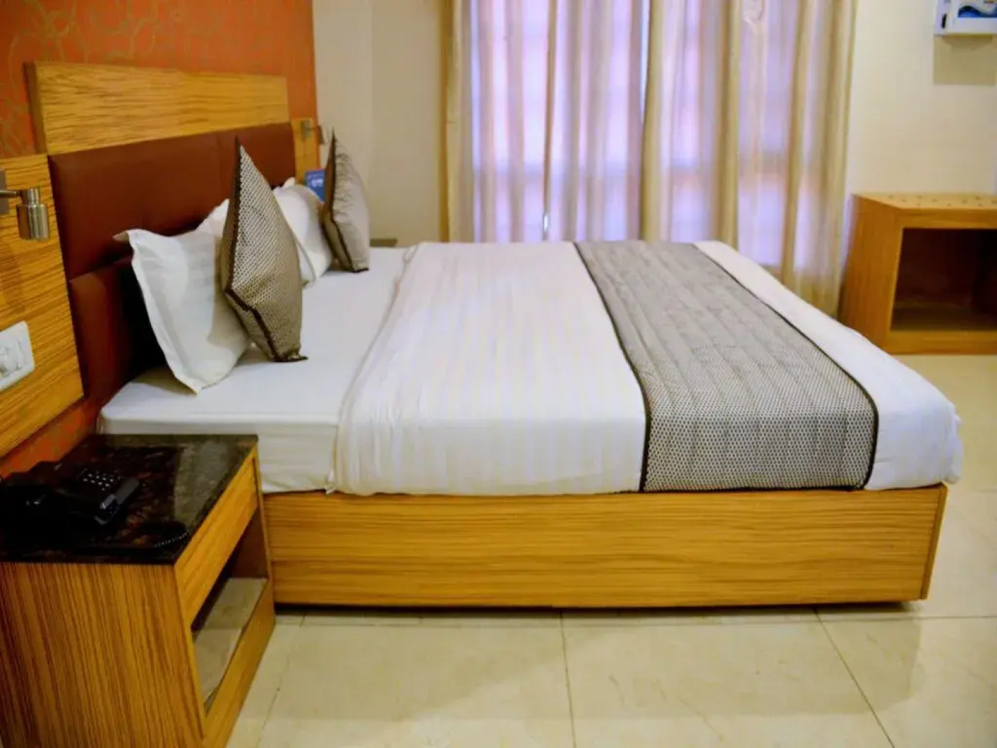 Tekarees Guest House