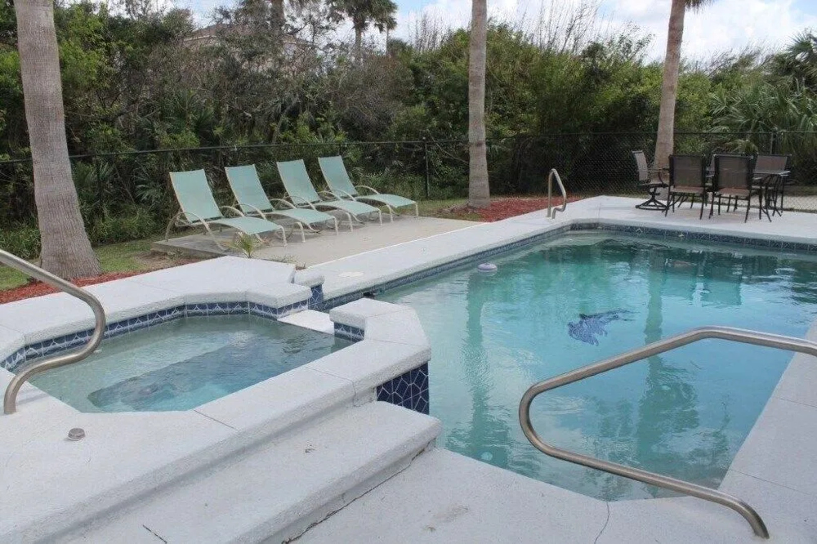 Sweet Dreams Beach 6 Br Home by RedAwning