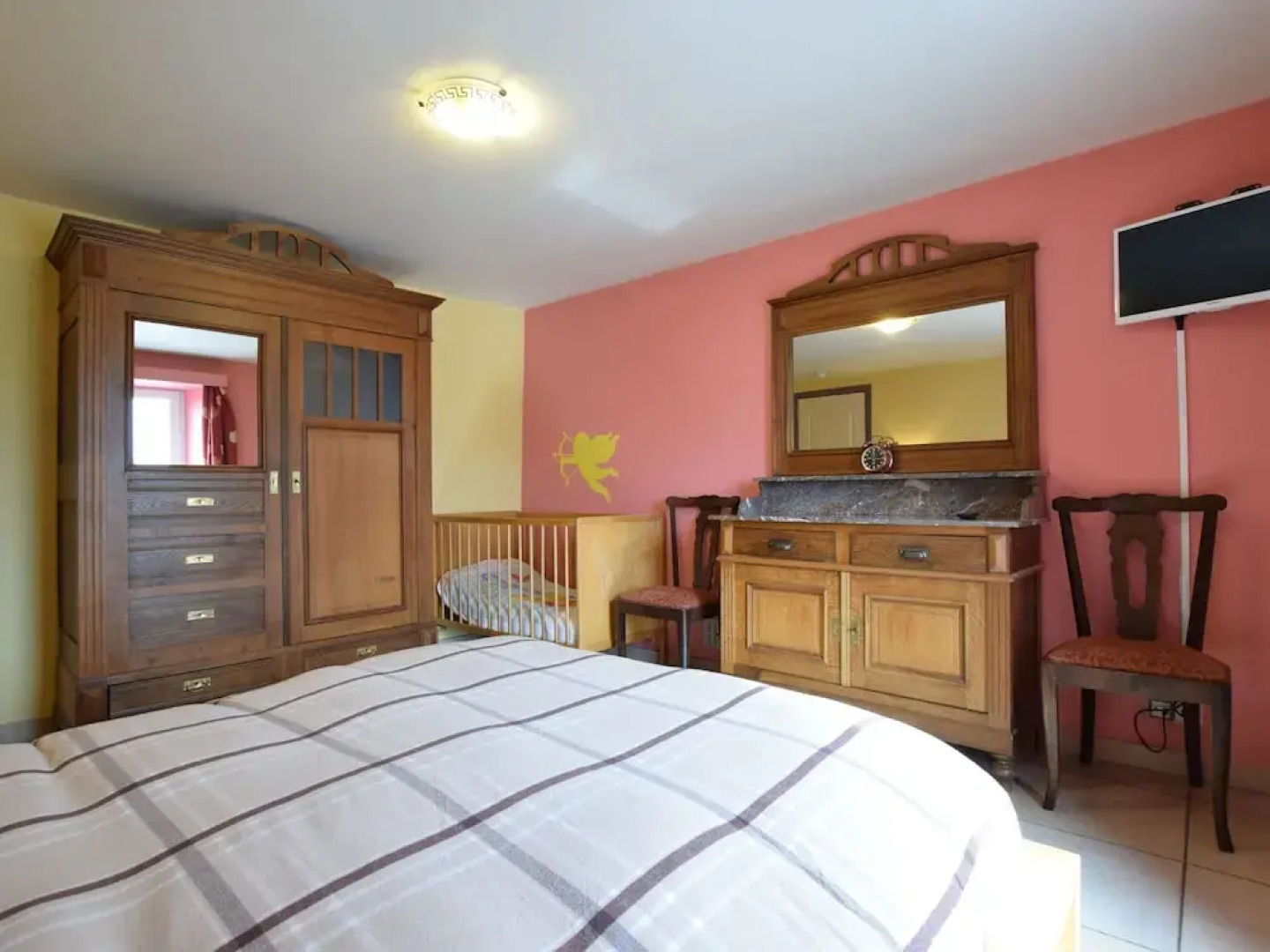 Lovely Spot With Plenty of Outdoor Space