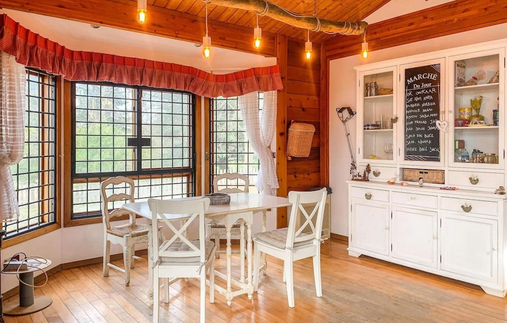 Beautiful Home in Manziana With 4 Bedrooms