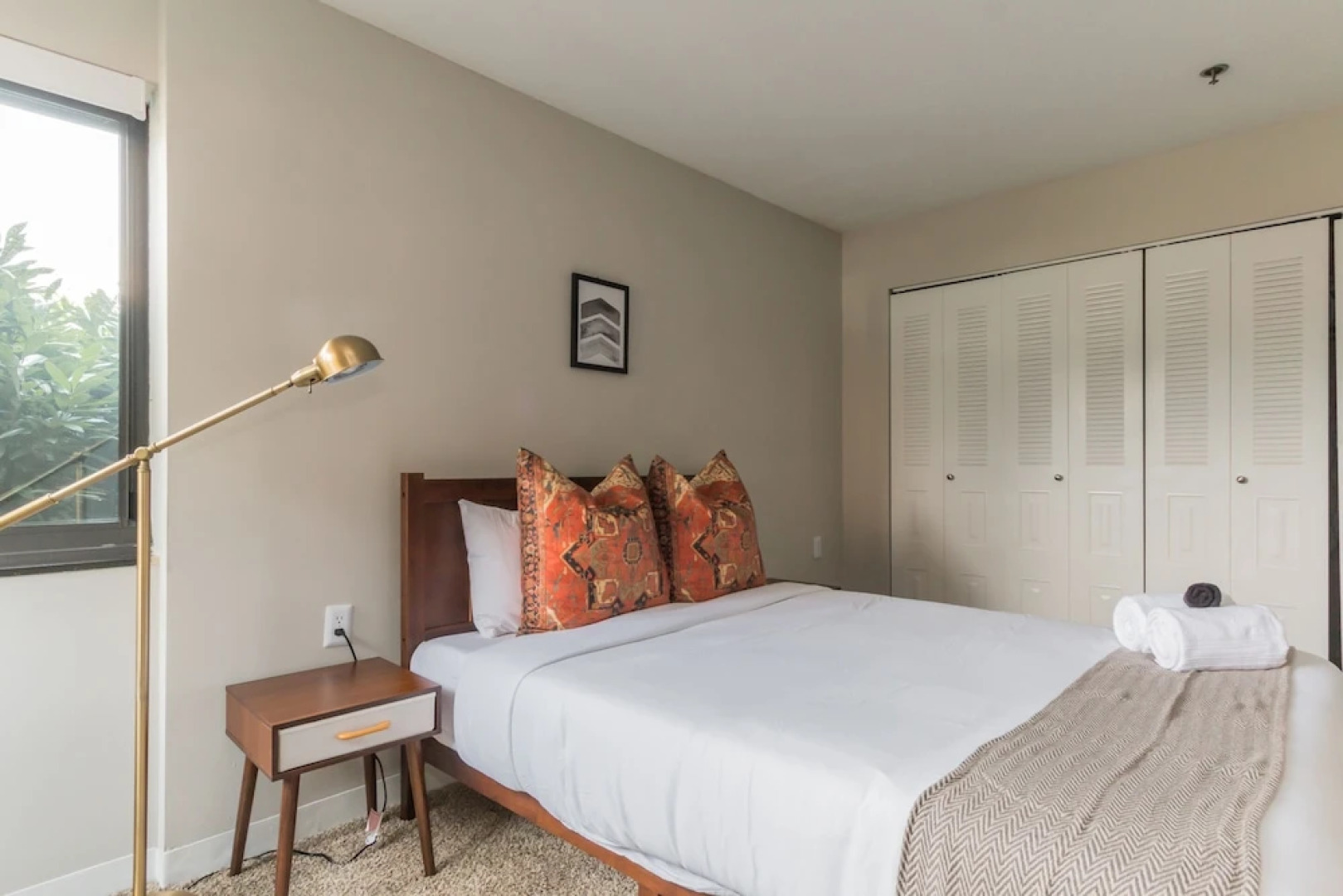 The Luxe Suites of Alexandria