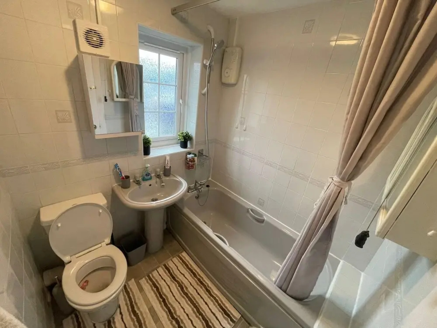 Summerville Manor Luxury Residency With Drive