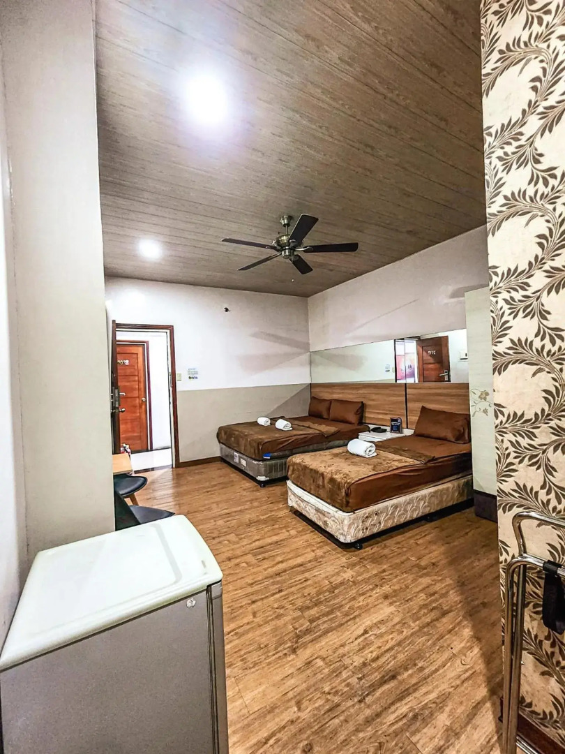 OYO 767 Hotel Urban - Khotel Kurban Hotel