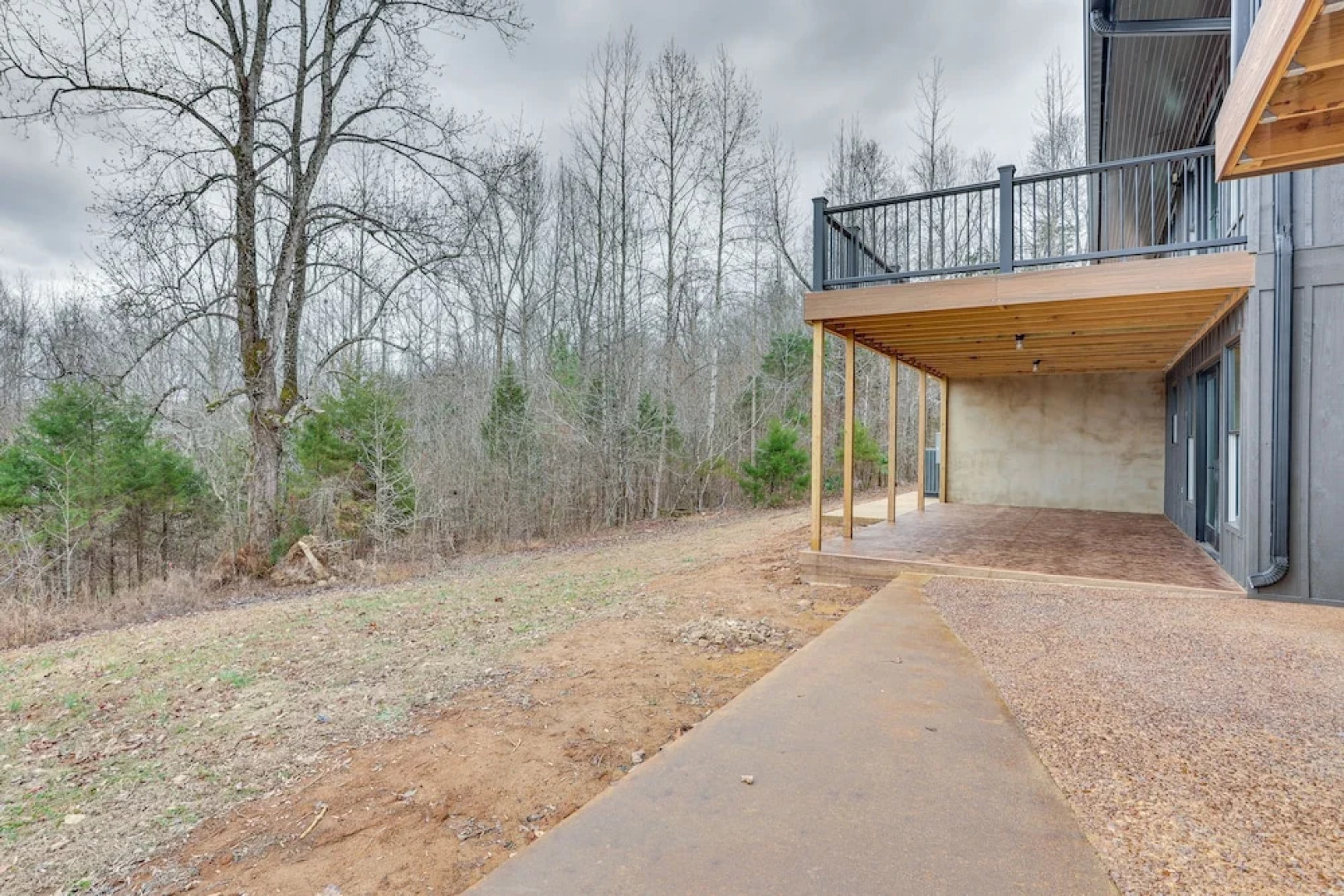 'the Duck Farm' Sugar Tree Hideaway w/ Yard!