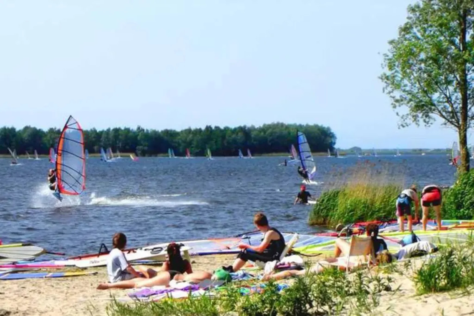 Beach Chalet Bad Hoophuizen VU43