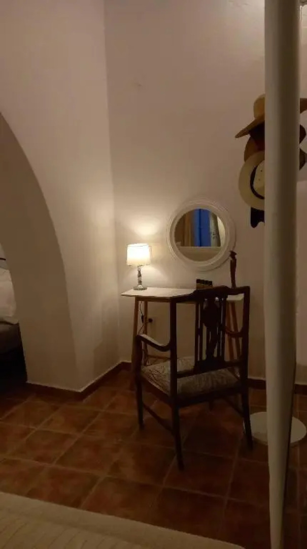 1836 Historic Stone House Goudianika