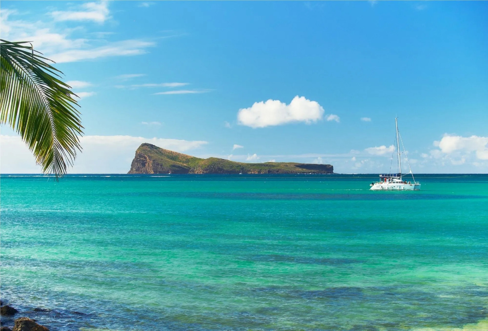 Myra Seafront Suites with Lov