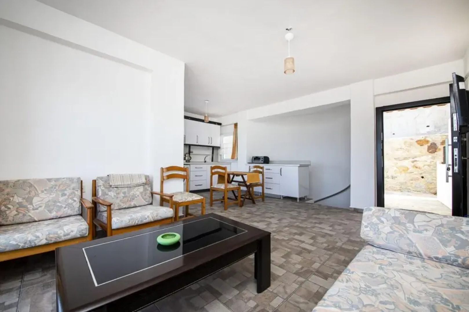 Peaceful House With Private Beach in Gumusluk