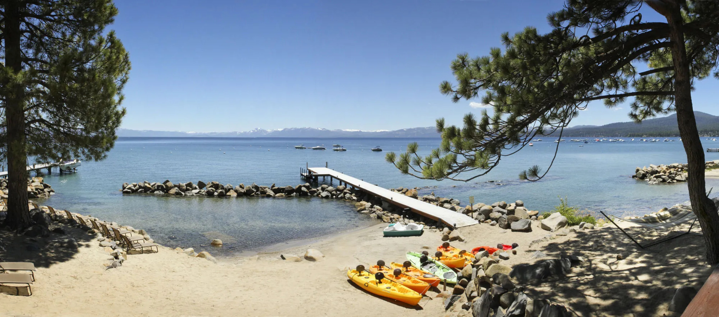 Red Wolf Lakeside Lodge