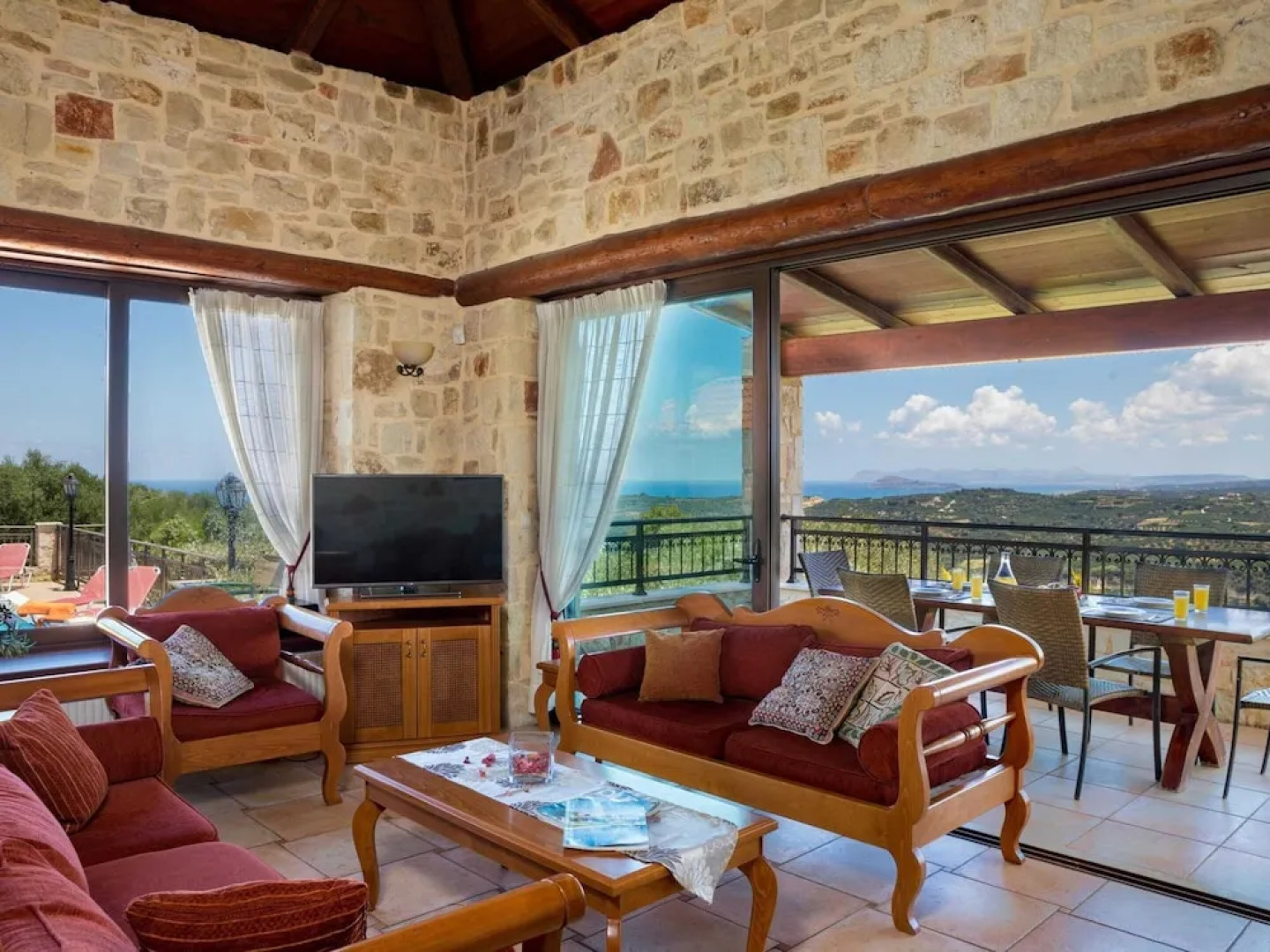 Villa in Tavronitis With Pool & Stunning Views