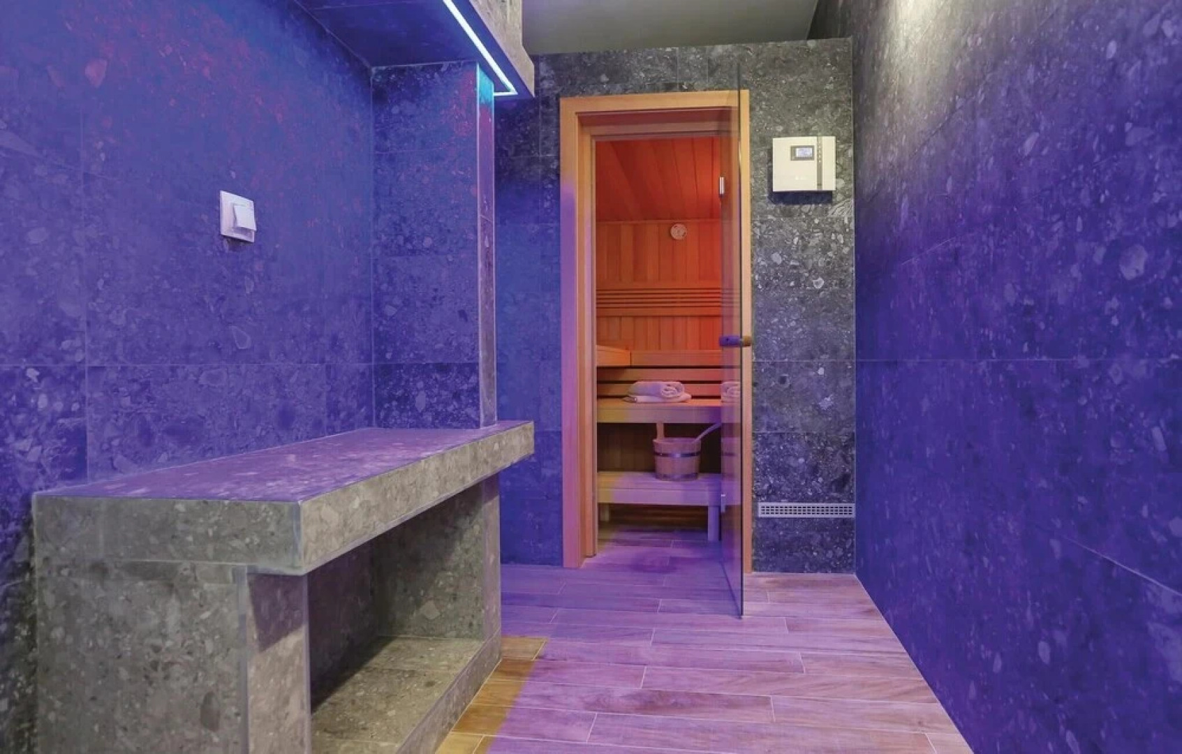 Awesome Home in Kastel Luksic With Sauna, Wifi and 6 Bedrooms