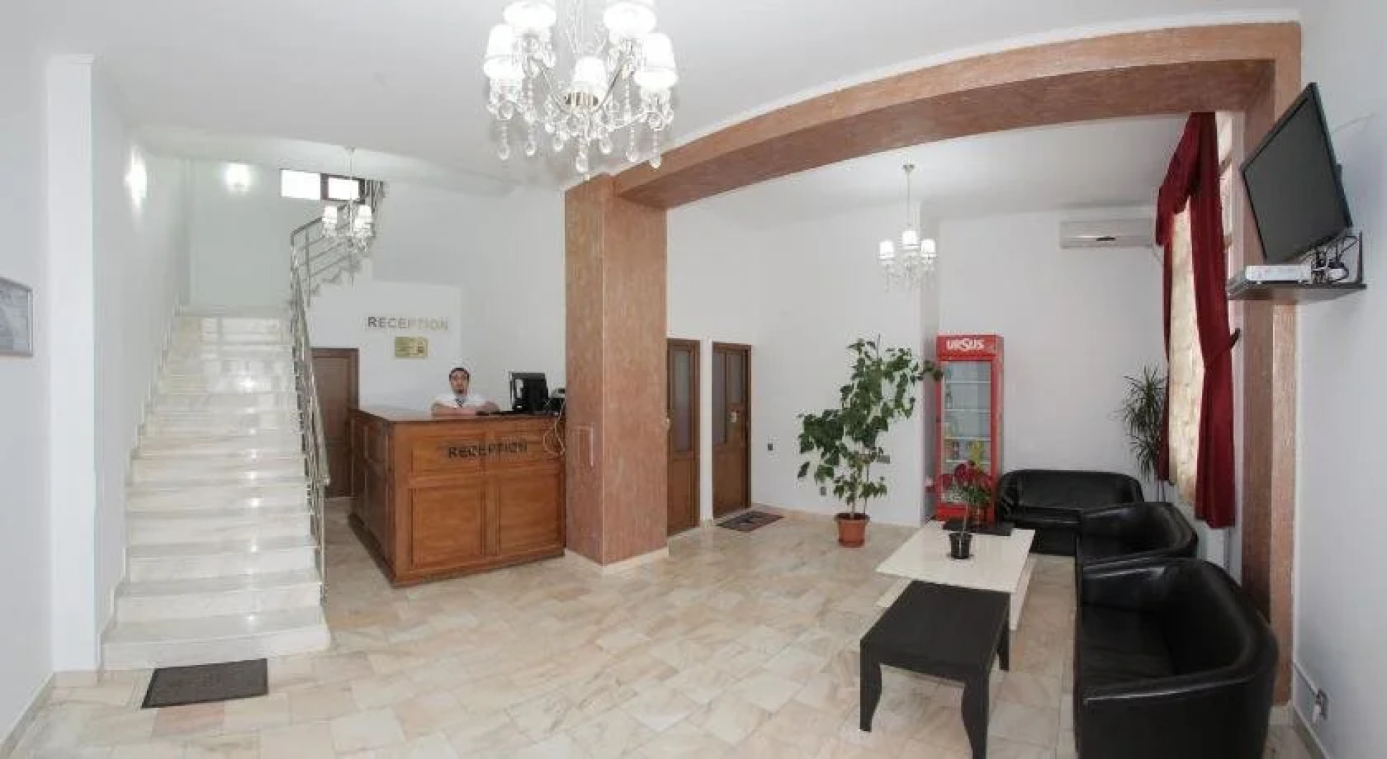 Hotel Rebis International