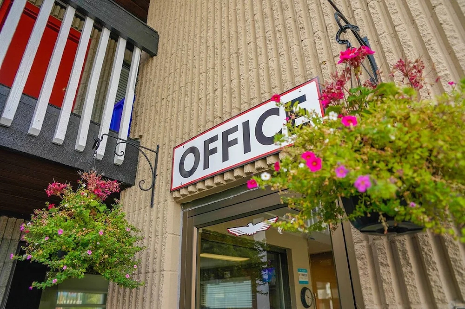 Thunderbird Motor Inn