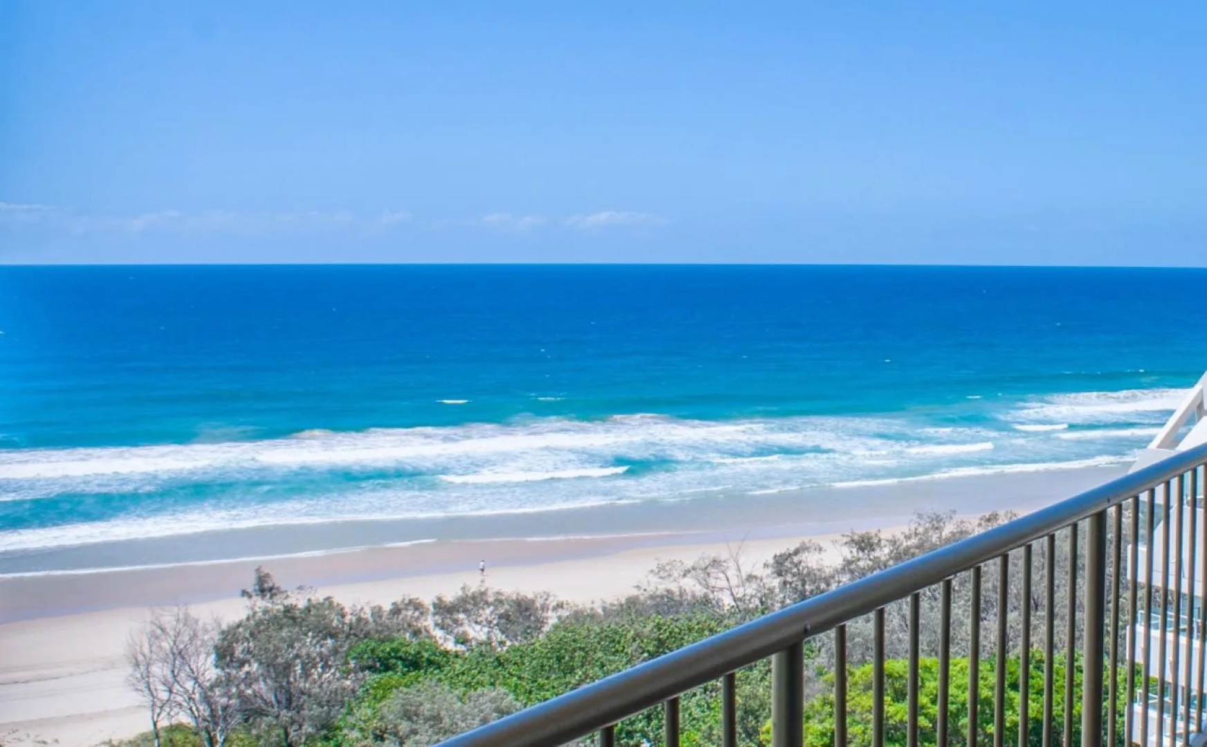 Capricorn One Beachside Holiday Apartment-Official