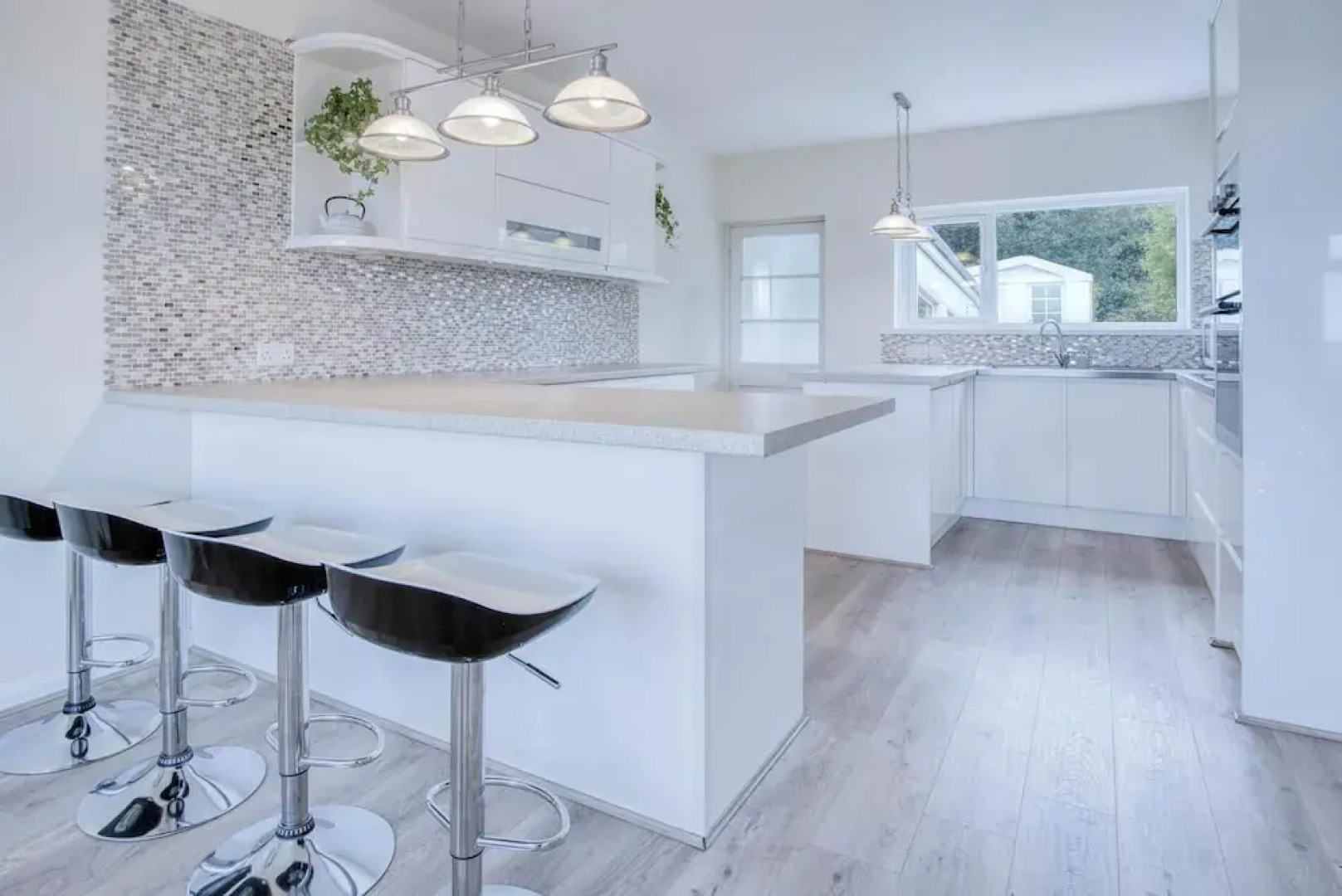 Longview - 4 Bedroom Holiday Home - Pembroke Dock