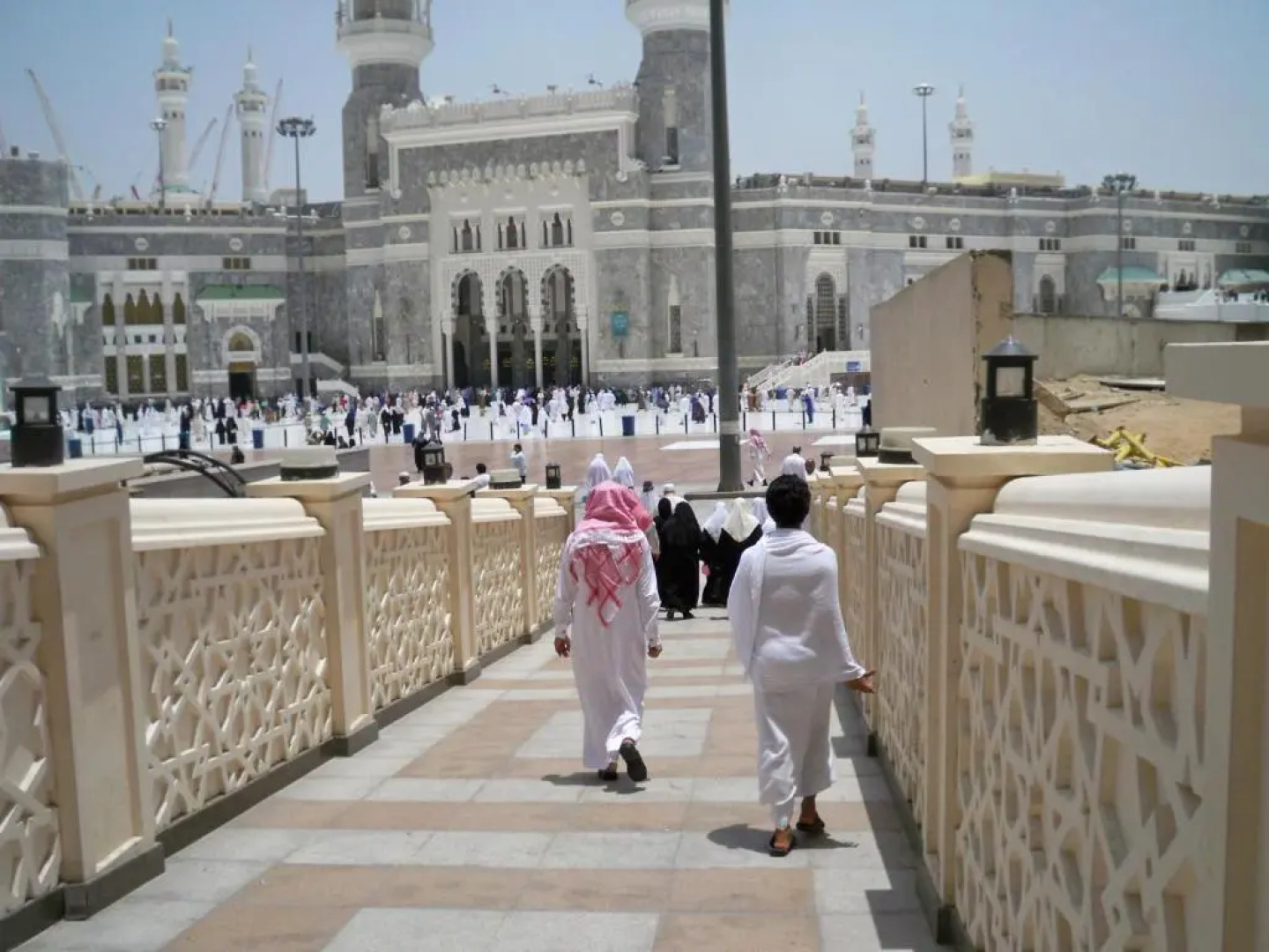 Dar Al Eiman Royal Hotel