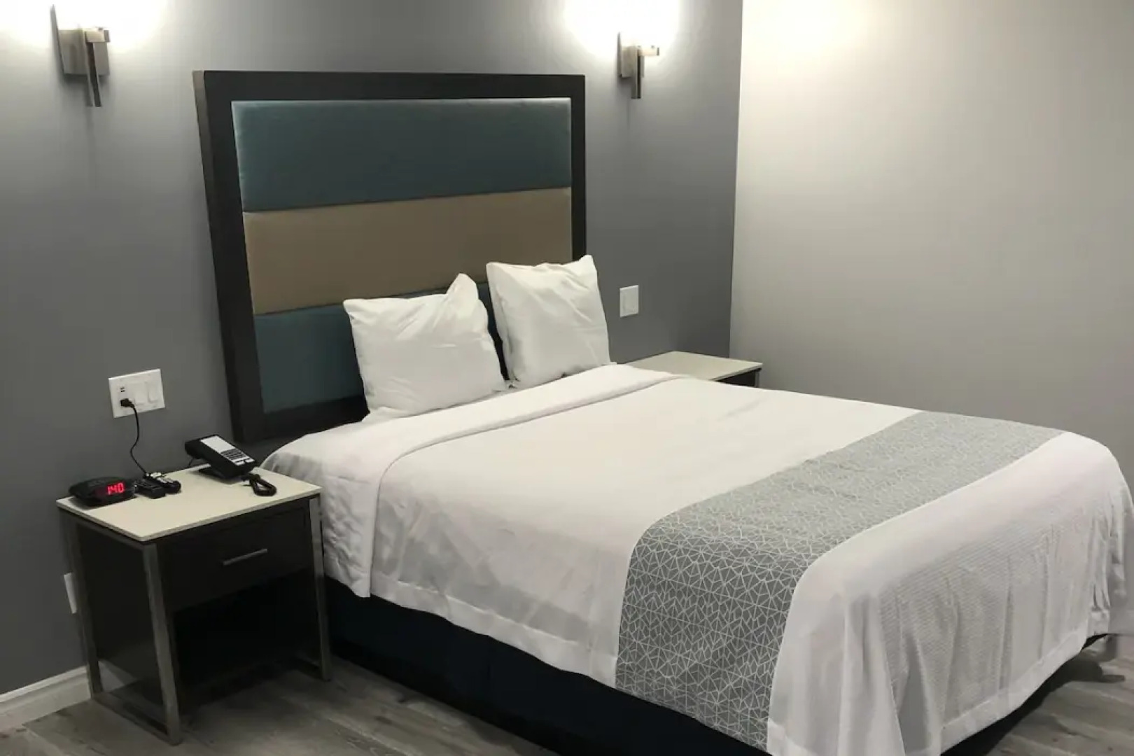 Travelodge Inn & Suites by Wyndham West Covina