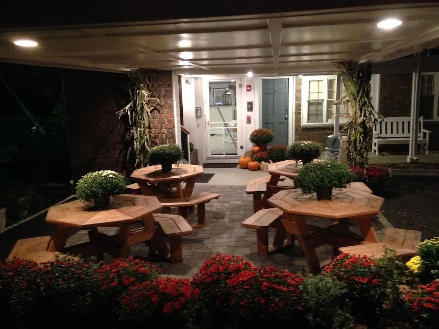 Craigville Beach Inn