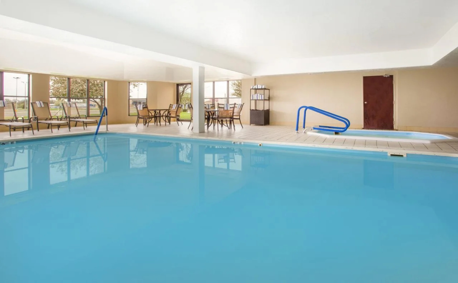 Muncie Place Hotel & Suites