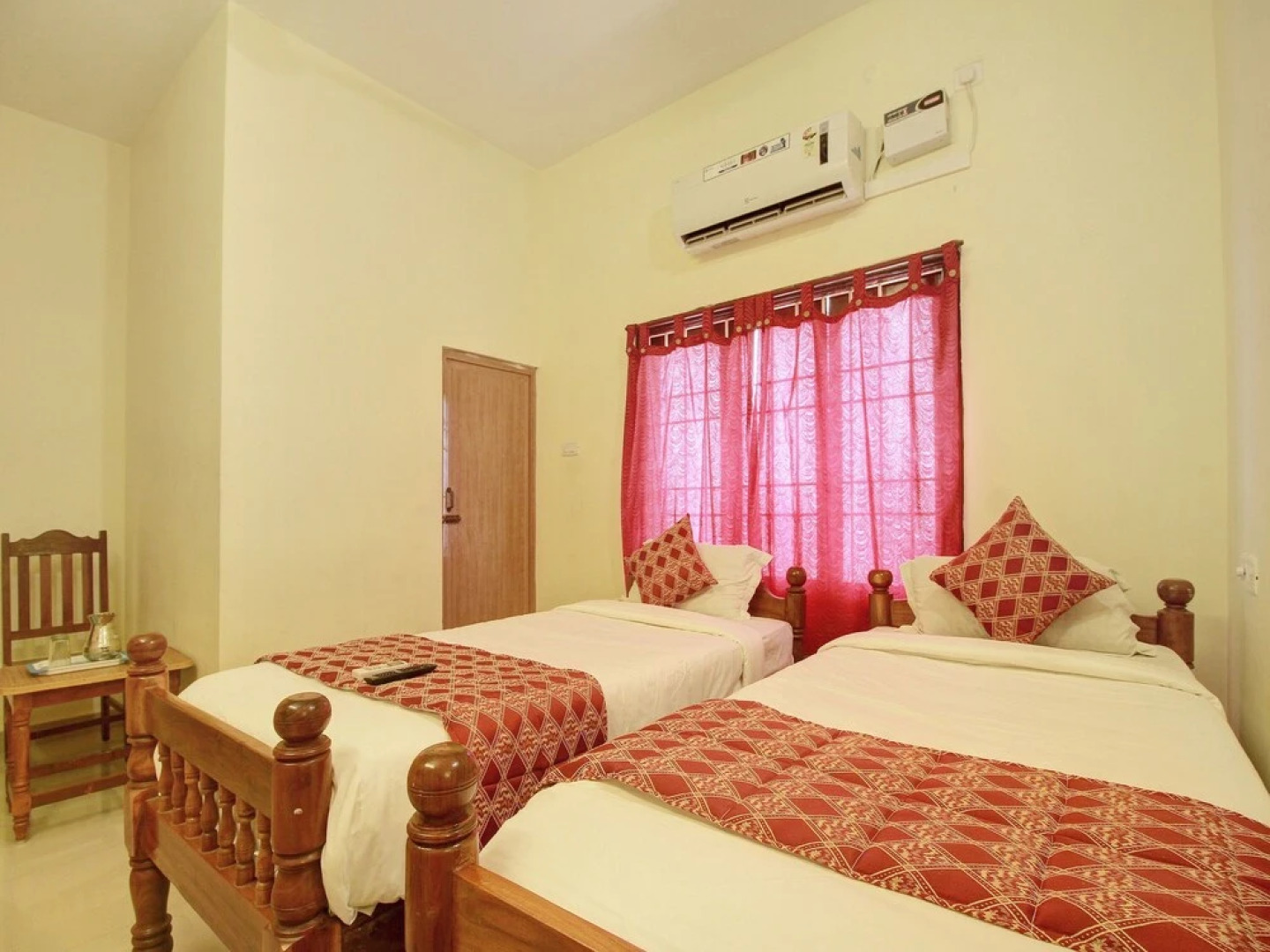 OYO 13009 Whitesands Guest House