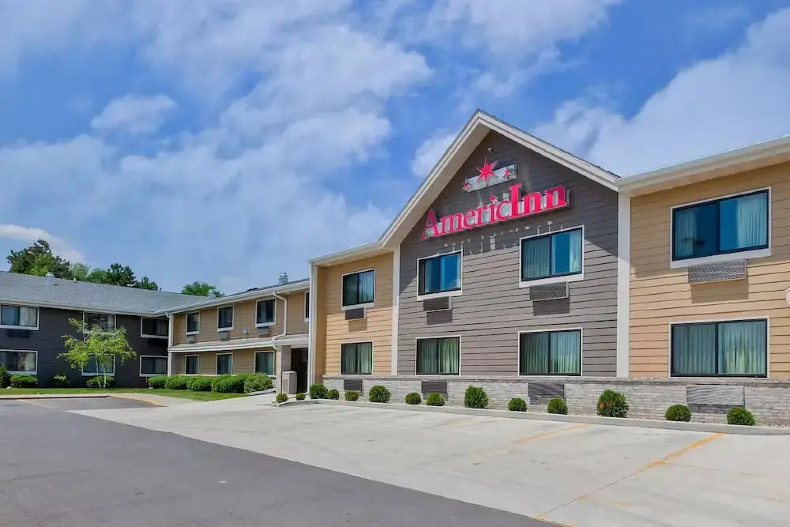 AmericInn Algona