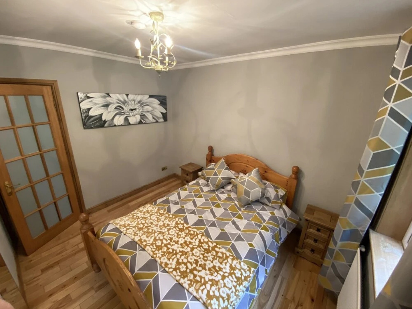 Country Cottage Sleeps 6 w/ Hot Tub & Dog-friendly