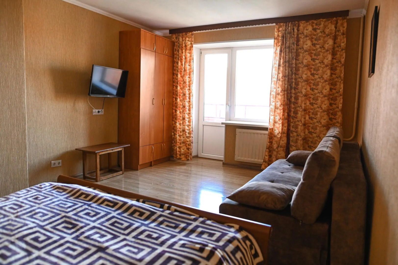 Апартаменты на улице Бутлерова 13