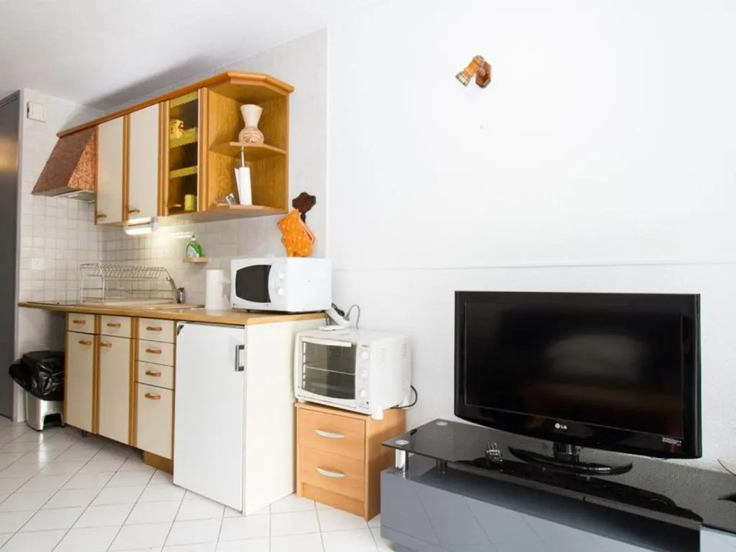 Appartement Balaruc-les-Bains, 1 pièce, 2 personnes - FR-1-553-5