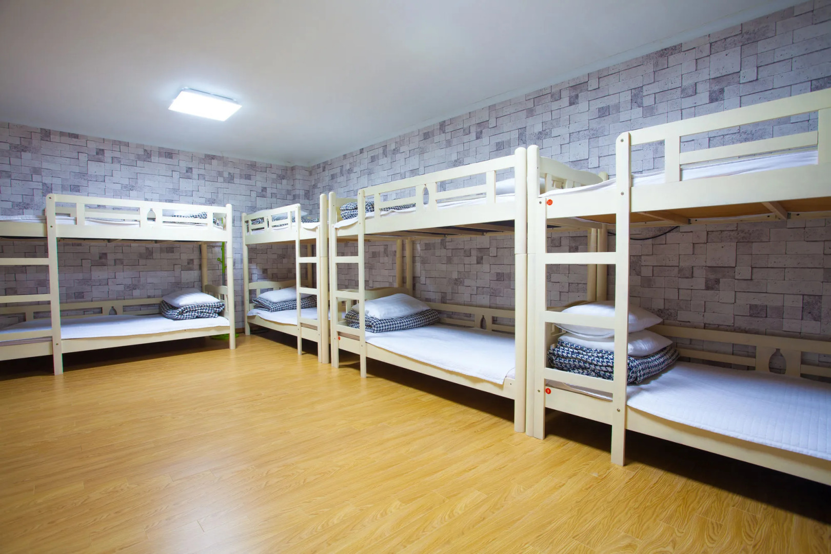 Jeju R Hotel & Guest House - Hostel