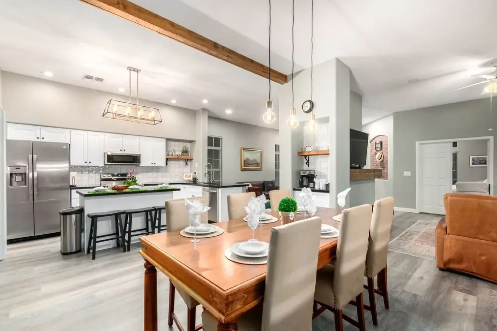 Ivanhoe Gilbert 3 Bedroom Home by RedAwning