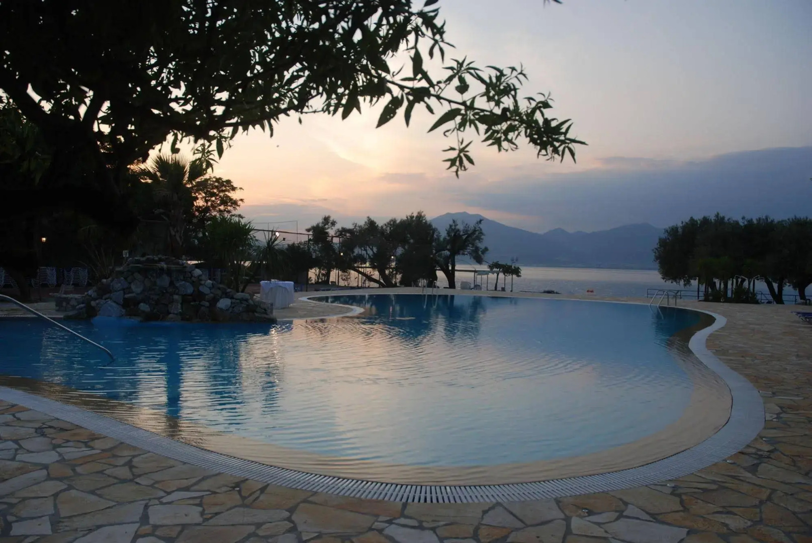 Florida Blue Bay Resort & Spa