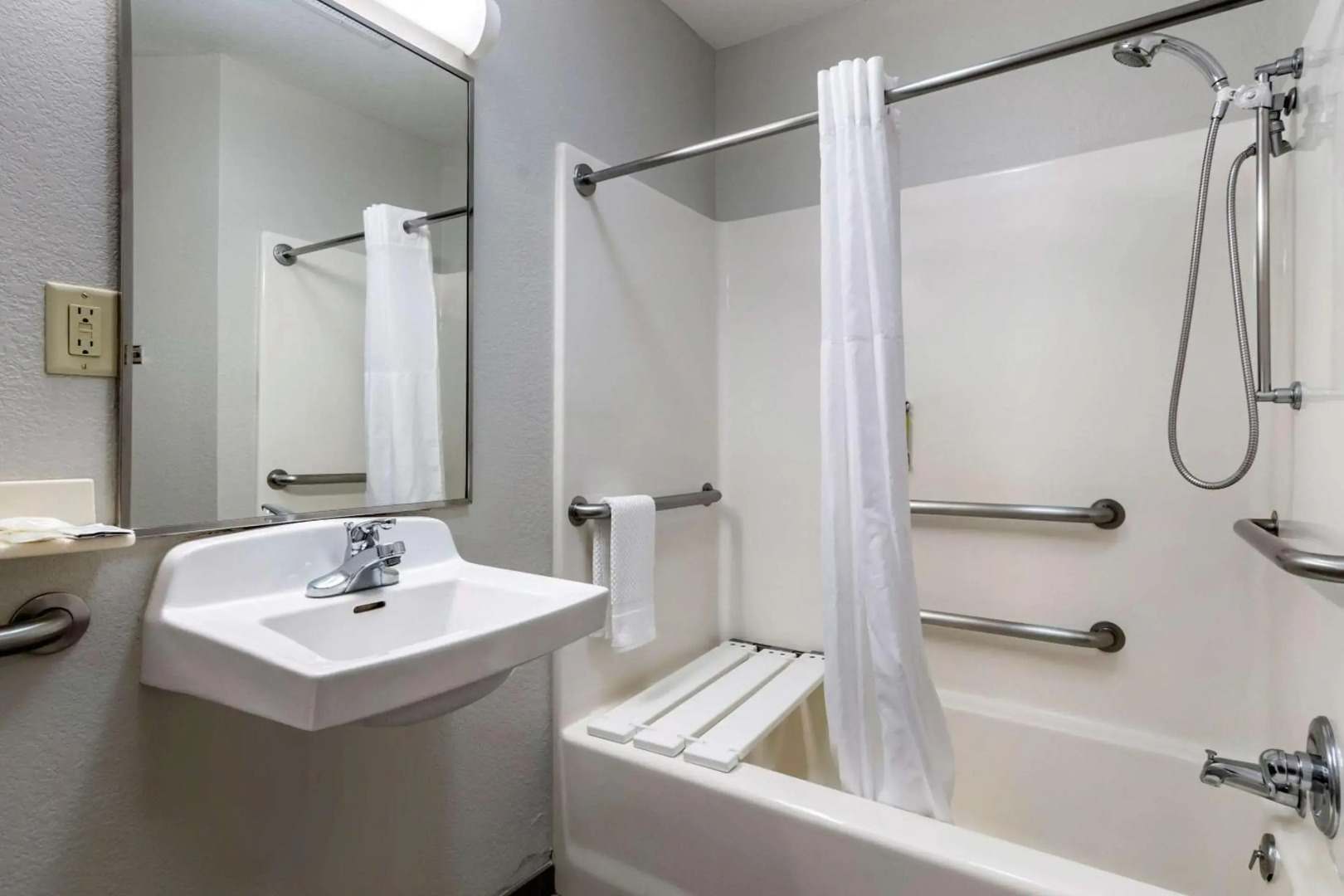 MainStay Suites Emporia