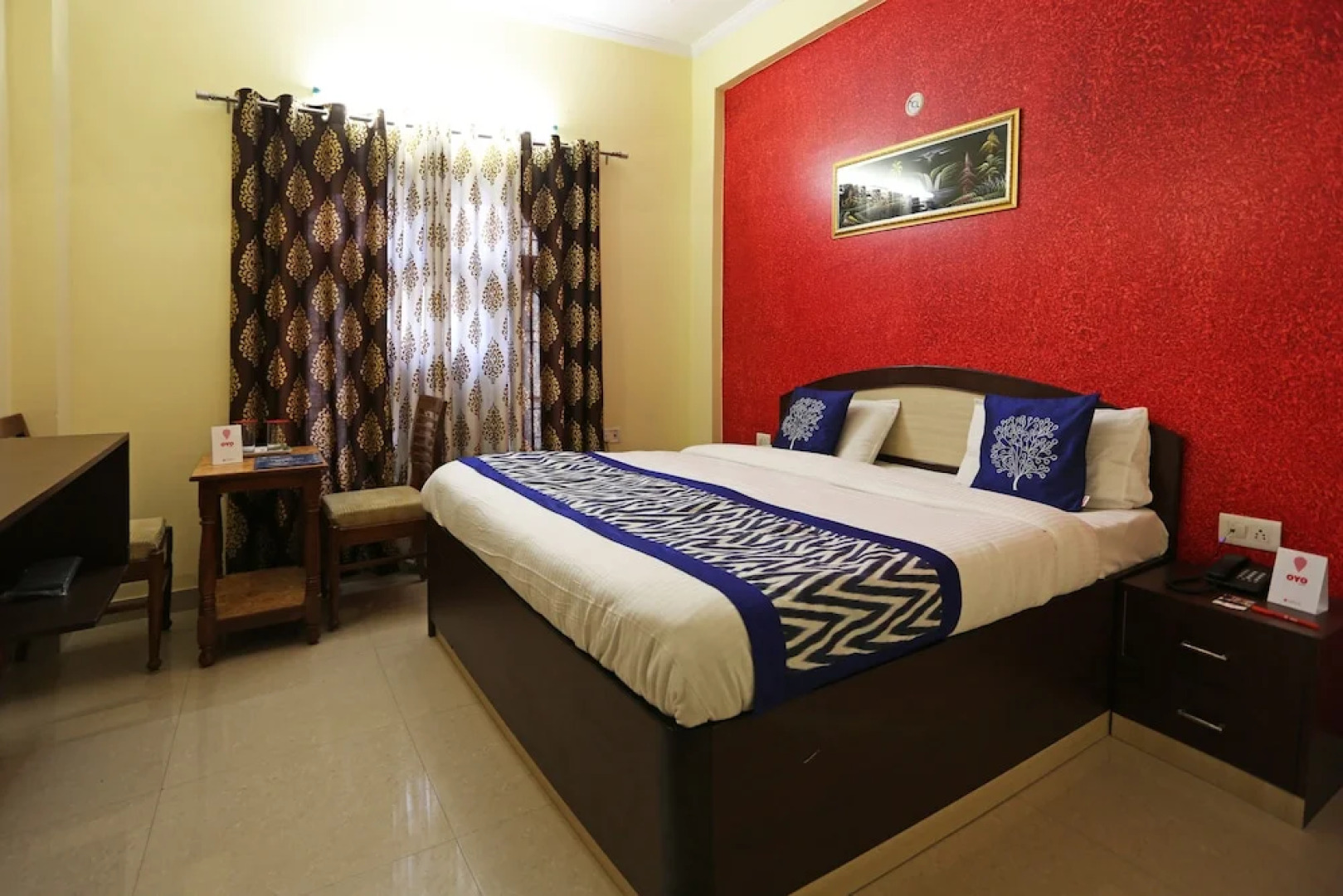 OYO 4734 Hotel Sapphire