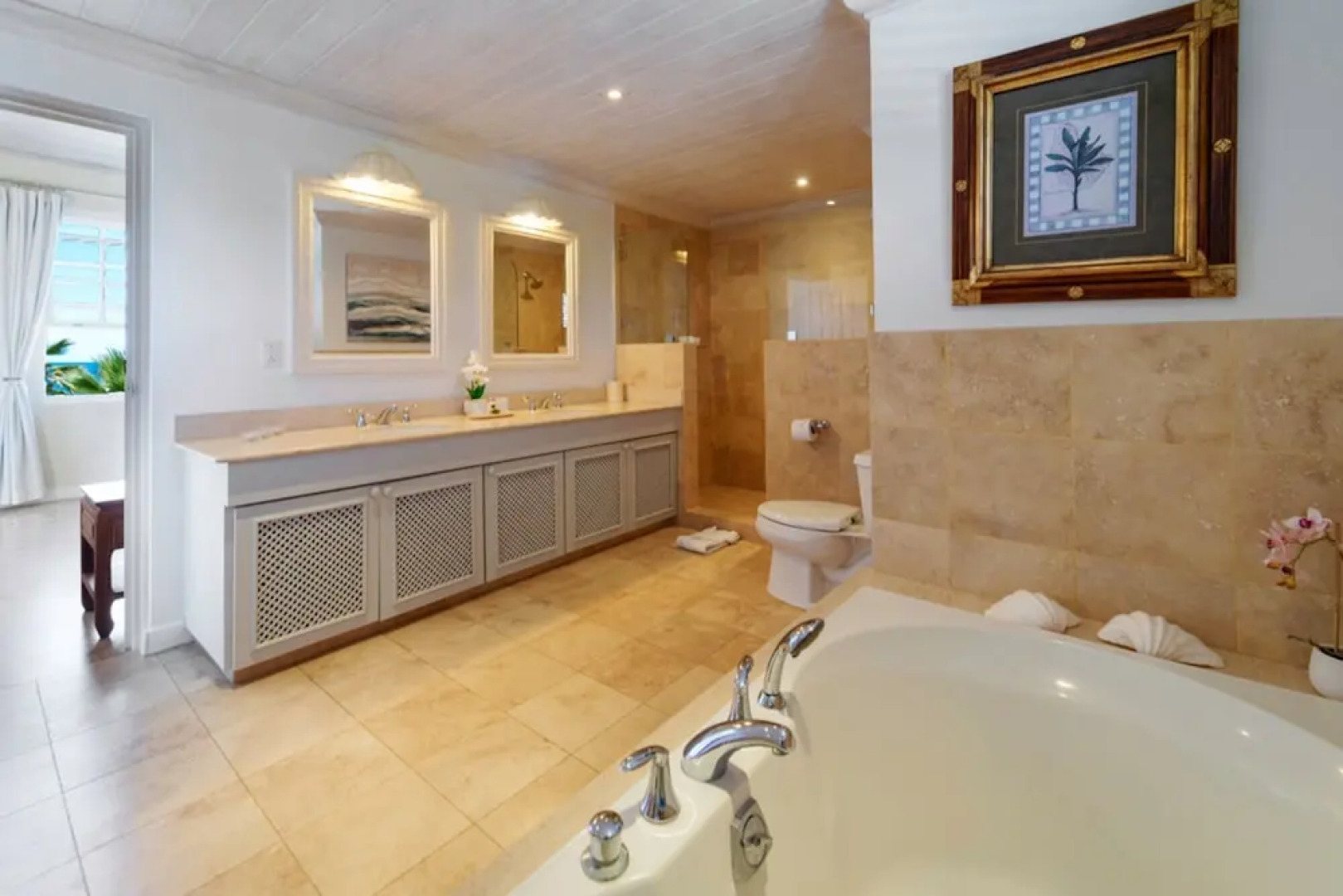 Beacon Hill 305 - The Penthouse by Blue Sky Luxury