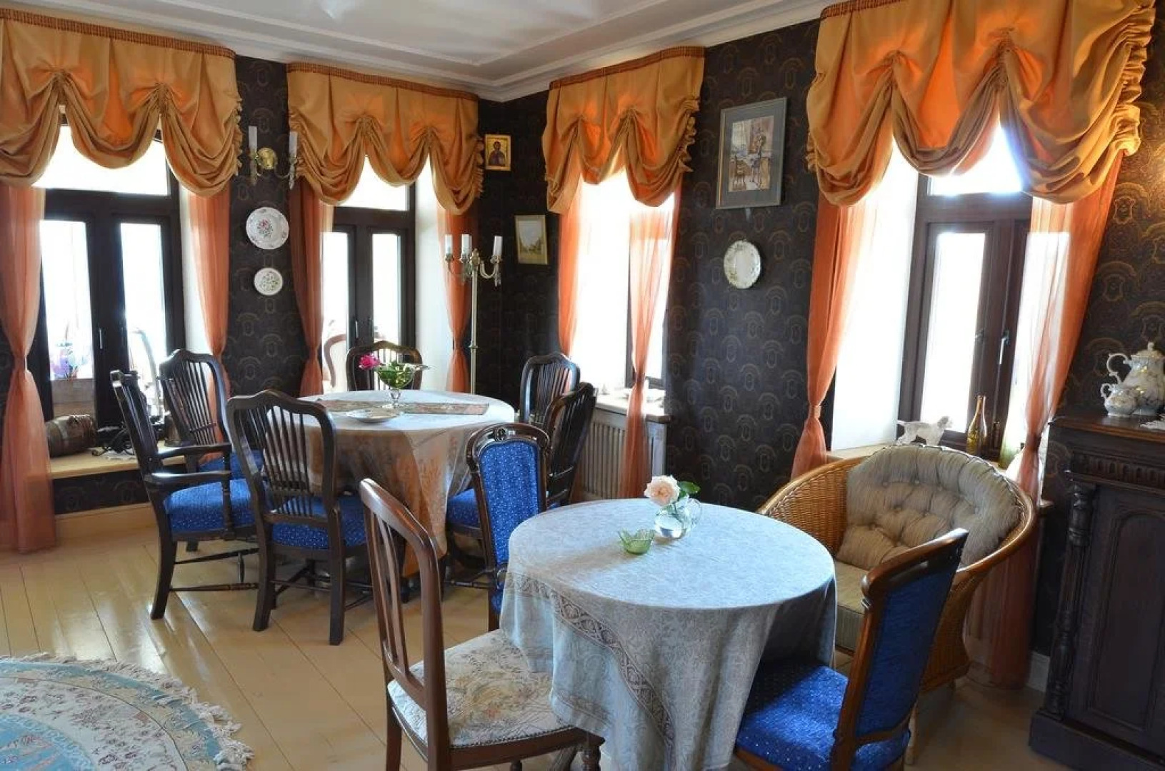 Русско-французский отель Частный Визит