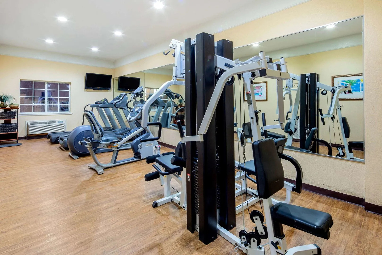 La Quinta Inn & Suites by Wyndham South Padre Island Beach