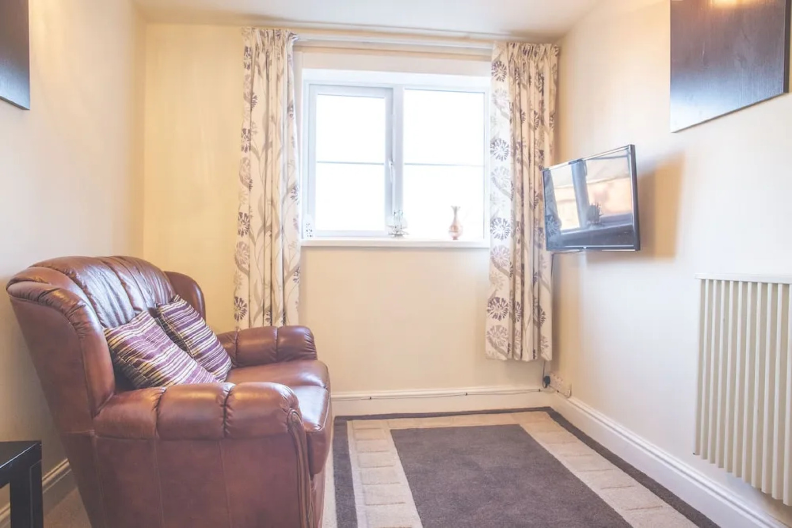 I'm Your Host - Ibstock High Street Haven