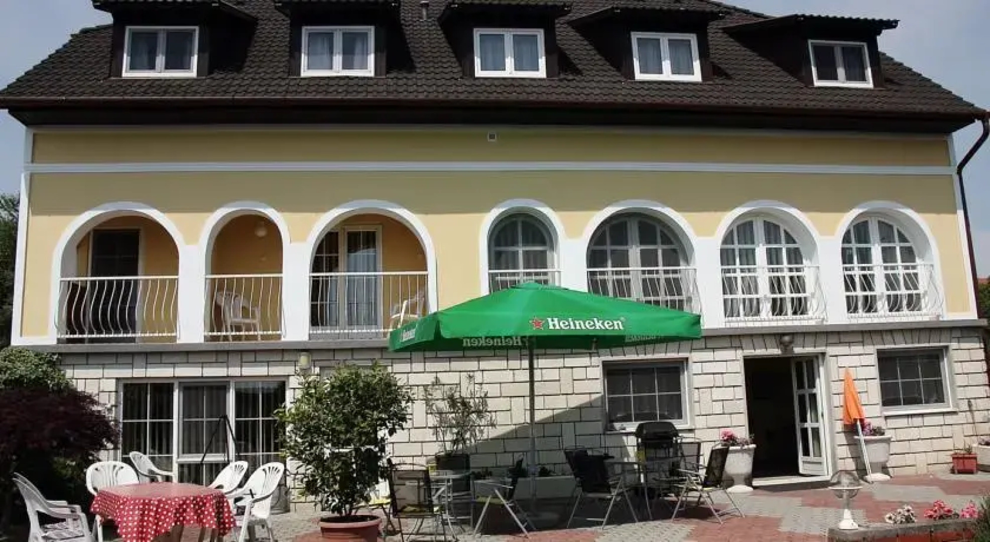 Szivárvány panzió