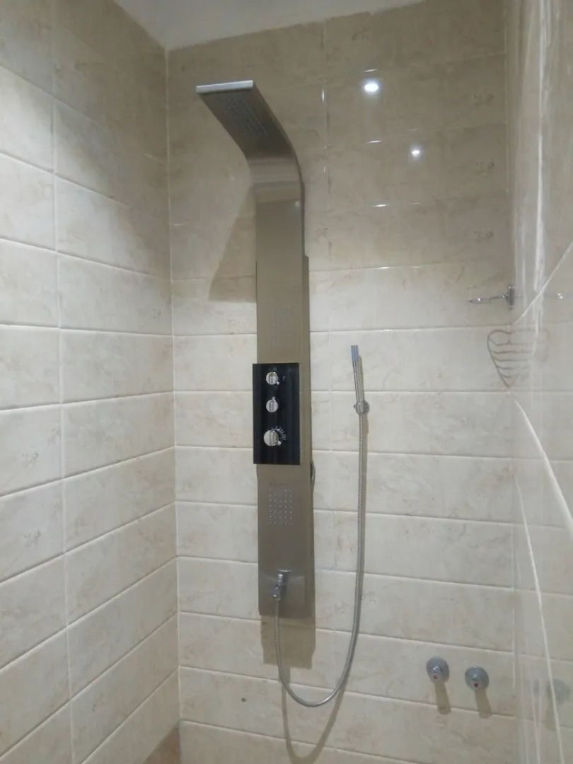 Wintess Garden Hotel And Suites