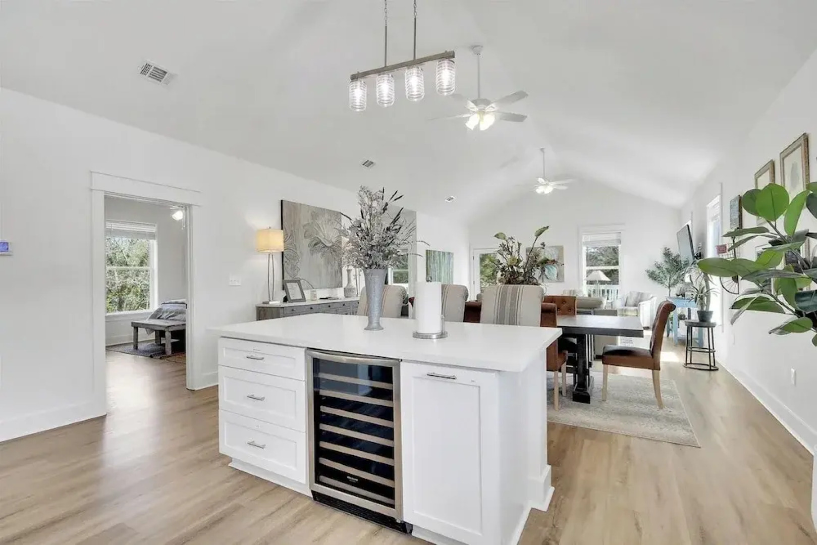 Family Retreat, 3br/3ba Bbq, Balcony