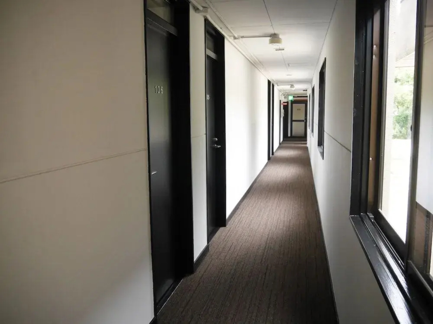 J-Hoppers Lake Biwa Guesthouse