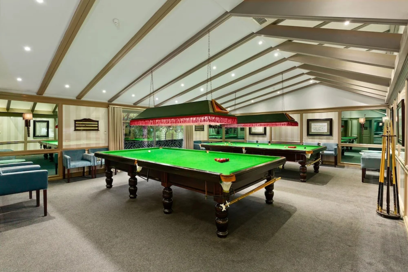 Four Seasons Country Club