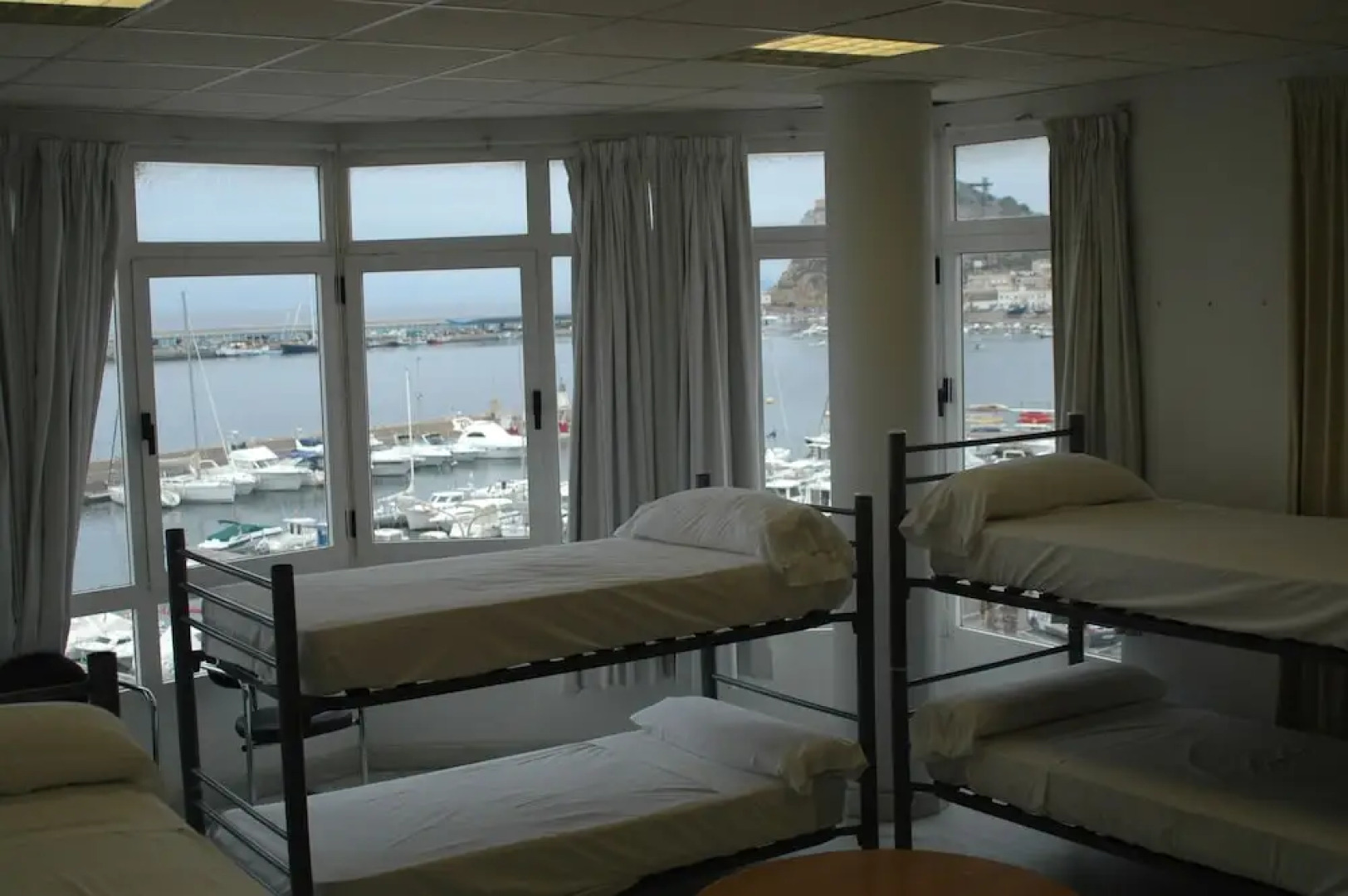 Club Nautico Aguilas - Hostel