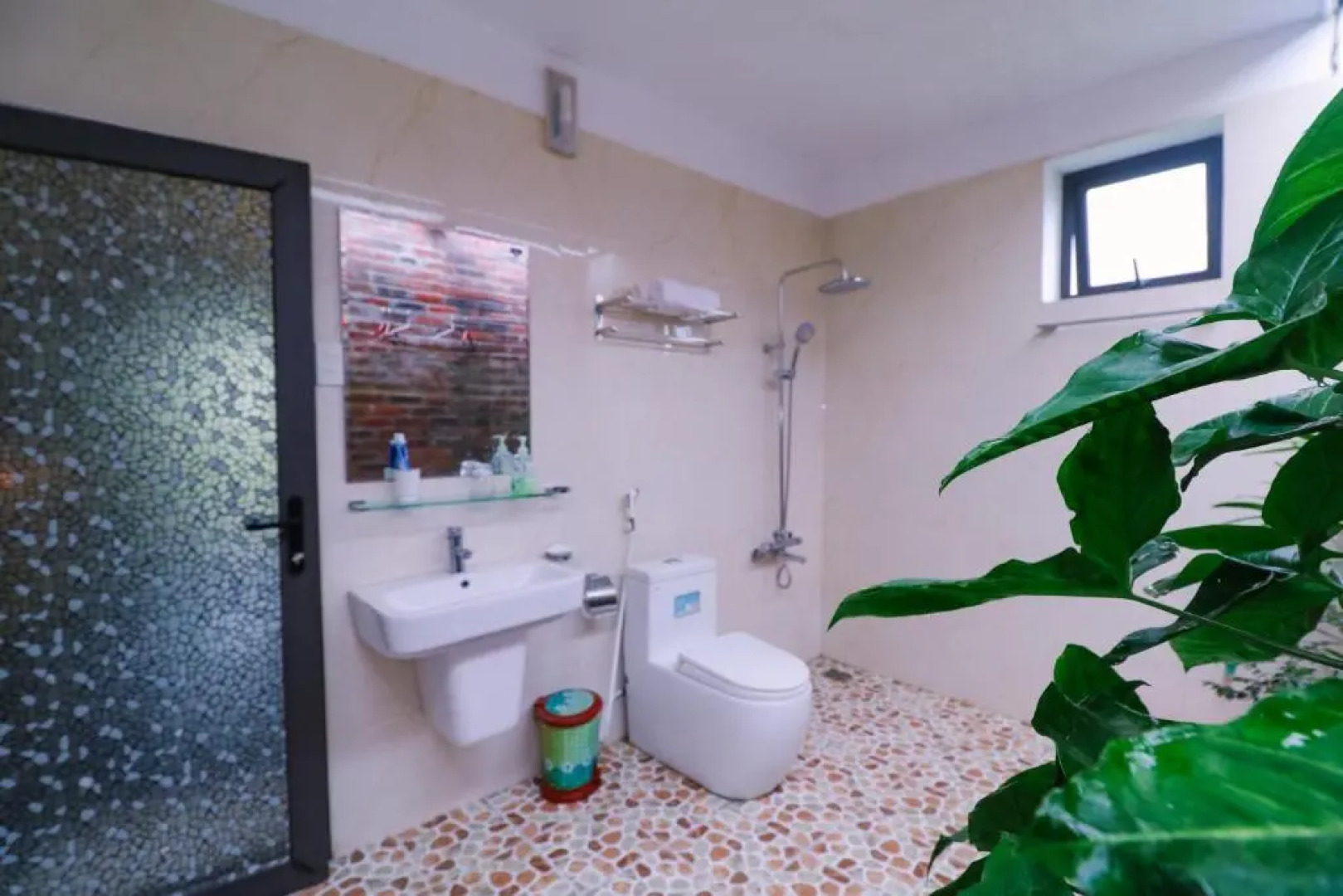 Co To Center Homestay