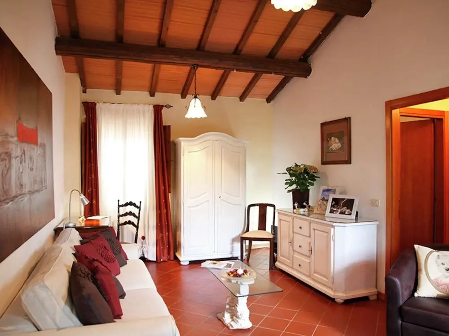 Scenic Tuscan Mansion