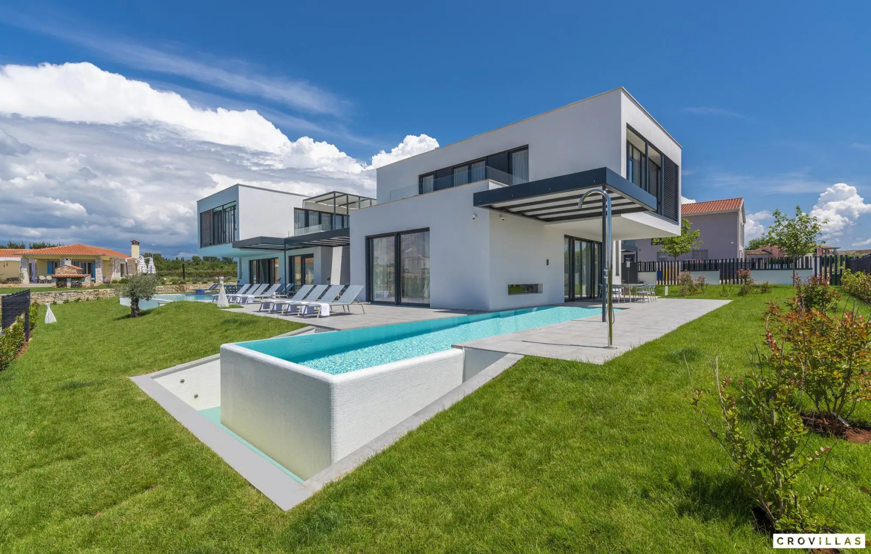 Mon Perin I in Bale with 6 bedrooms and 6 bathrooms