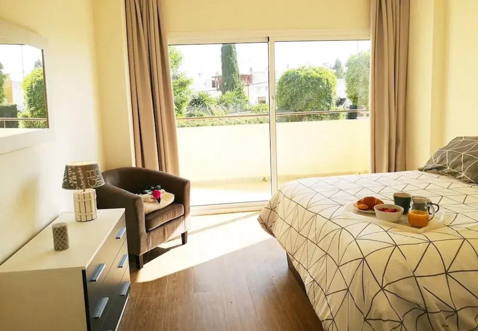 Happy Club Playa Flores