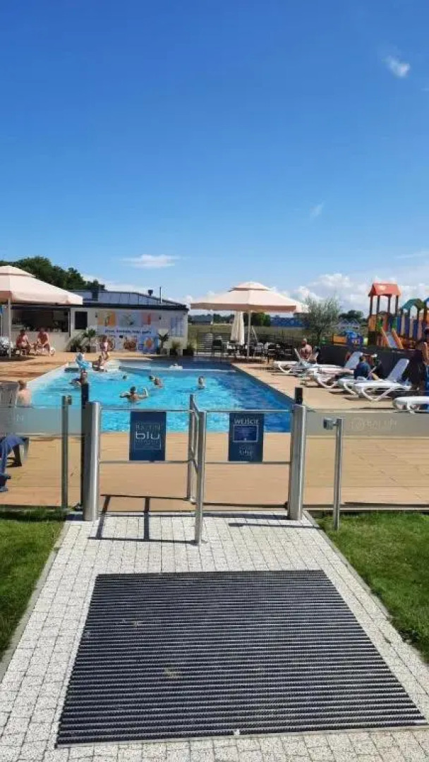 APARTAMENT BLUE II z basenem, Marynarska 10, Sarbinowo